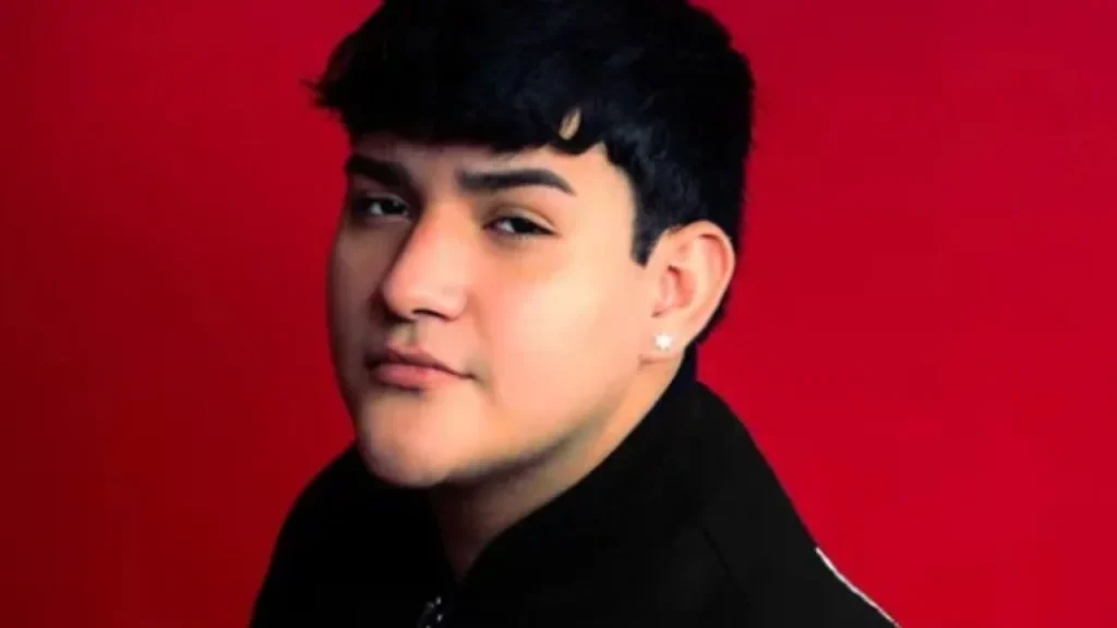 ¿Cuántos años tiene Víctor Mendívil? Edad, altura y trayectoria del mexicano