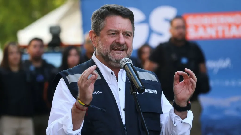 Claudio Orrego partido político: ¿ideología, es derecha o izquierda?