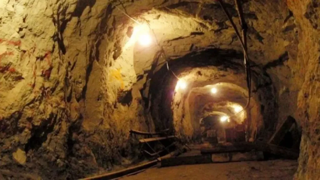 Mueren al menos 50 personas al derrumbarse una mina de oro en Sudán