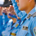 Hondureña se viraliza al exponer a su esposo policía en TikTok