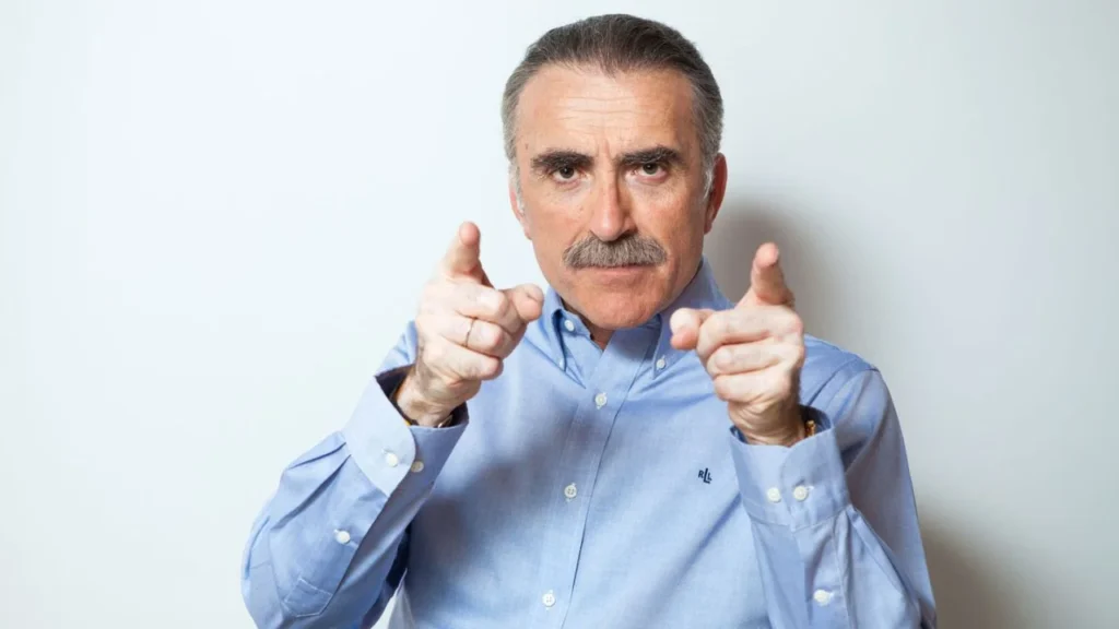 ¿Quién es la pareja de Juan y Medio? ¿Tiene hijos? Edad y hermanos