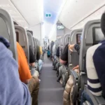 La prenda que podría poner en peligro tu salud y seguridad en un viaje de avión