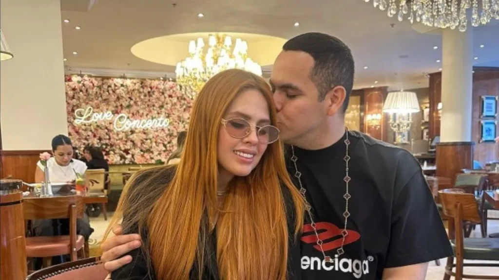 Esposa de Ernesto Barajas Instagram: redes sociales de Alexis Sillas