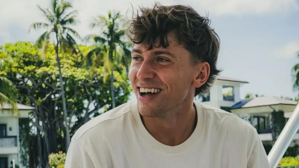 Marcos Giles edad Wikipedia: novia, altura, padre y de dónde es