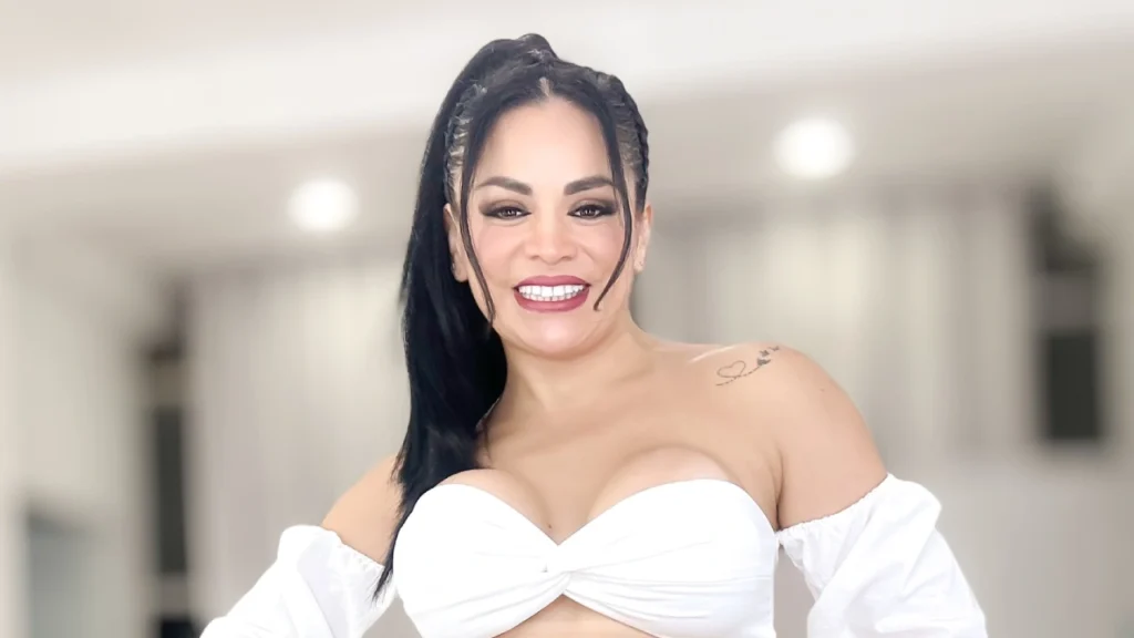 Edad de Leslie Moscoso: biografía, nacionalidad, estudios, pareja e hijos