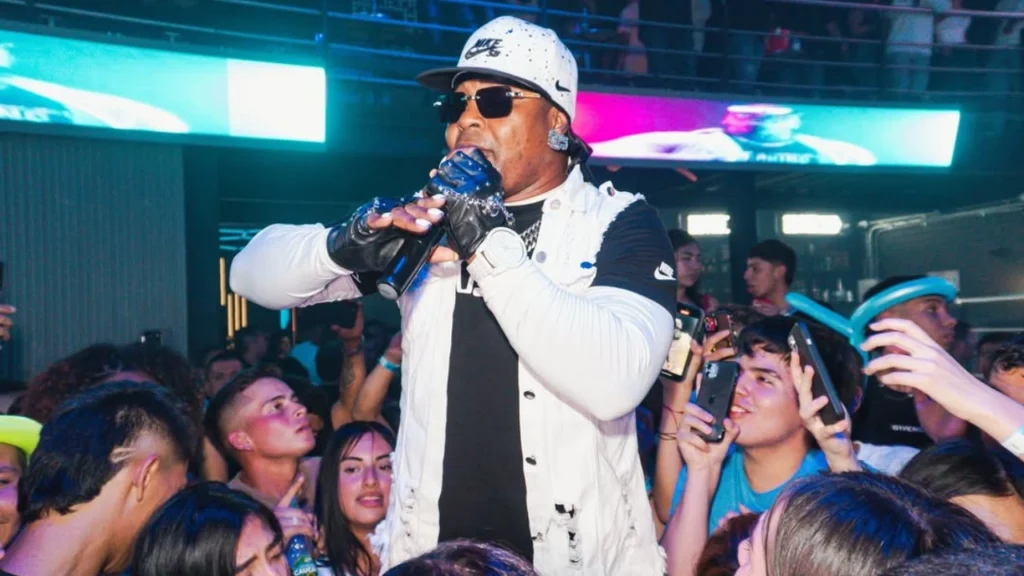 Mishelle Master Boy Wikipedia: quién es el cantante de La Quemona