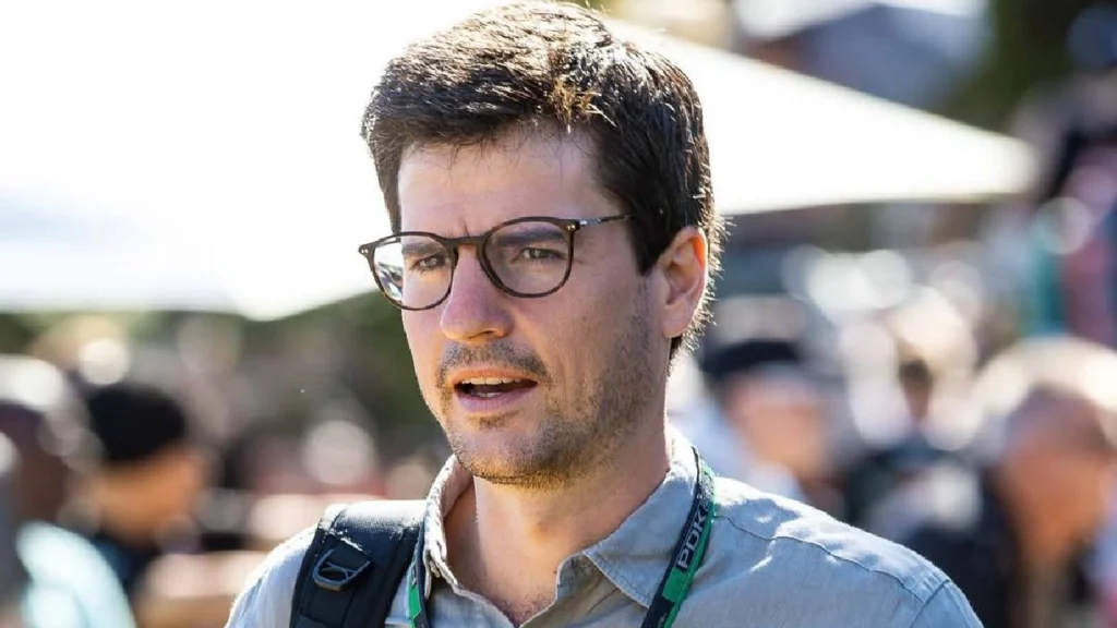 Carlos Oñoro Wikipedia: edad y biografía del representante de Carlos Sainz