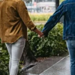 Video muestra a hombres besándose tras tarde de copas en Choloma