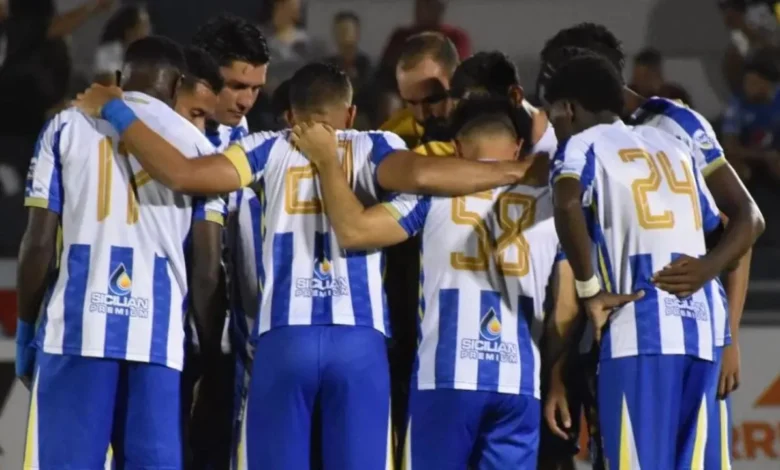 Hondureña revela cómo le pagó comida a jugador del Victoria; él se la dio a otra