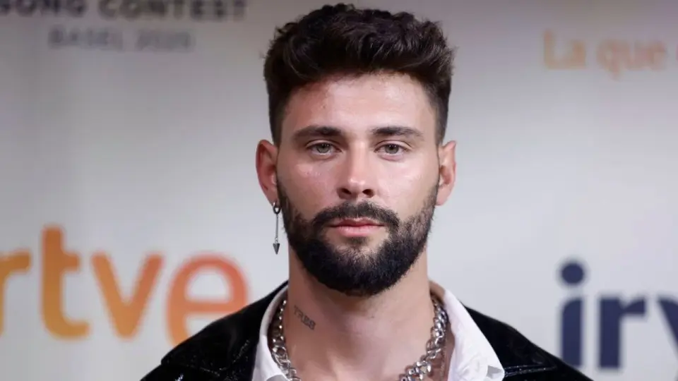 Estatura de J Kbello: ¿cuánto mide el cantante español de Cádiz?